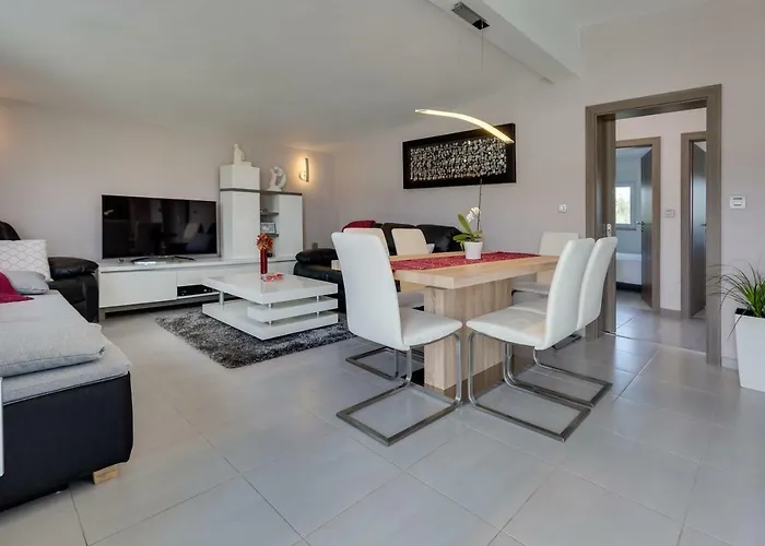 Apartmán Modern And Spacious Bibinje