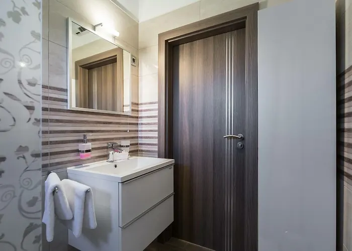 Modern And Spacious Apartmán Bibinje